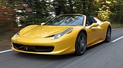 obrázek k článku Červené Ferrari? Ale jděte...