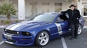 obr�zek k �l�nku Zem�el Carroll Shelby - tv�rce Cobry a rychl�ch Mustang�