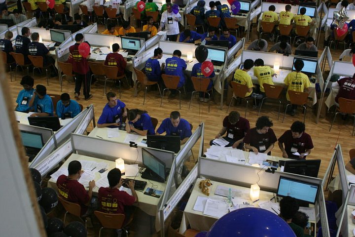 ICPC finále Varšava 2012
