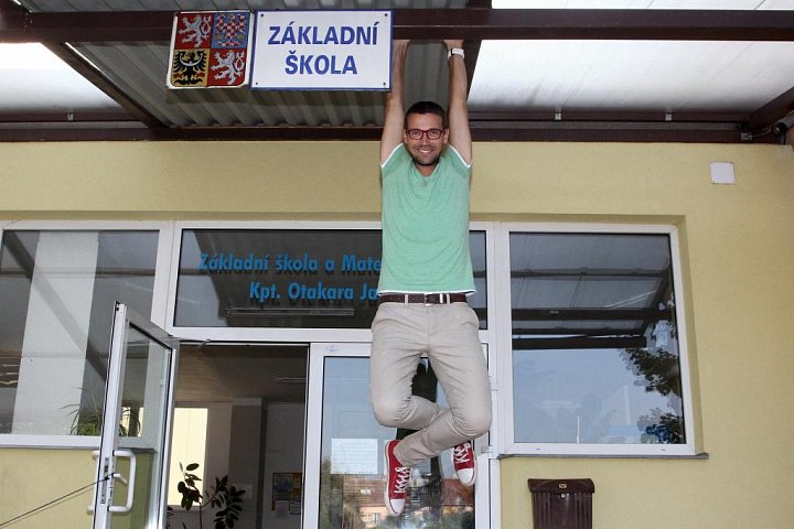 Herec Základky Lukáš Hejlík propagoval seriál na základce