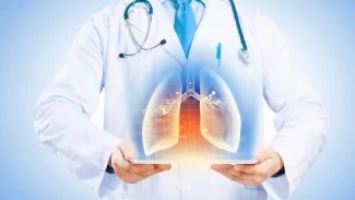 Plicní embolie ohrožuje život. Jakmile se objeví typické příznaky, je třeba volat záchranku