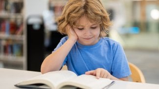 Plete si 3 a 8 nebo P a R? Nemusí to být dys porucha, ale problém s očima