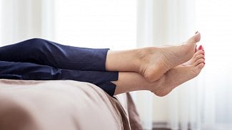 Lepidlo léčí křečové žíly bez operace a dlouhé rekonvalescence