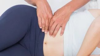 Nevysvětlitelná silná bolest v pánvi se dá léčit pomocí cvičení nebo operace