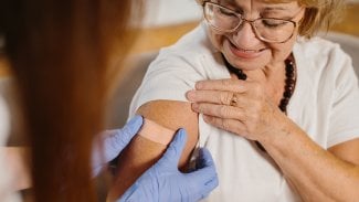 Ministerstvo plánuje zapojit lékárníky do očkování proti chřipce