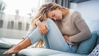Bolest v podbřišku nepodceňujte. Může jít o projev závažnějšího onemocnění