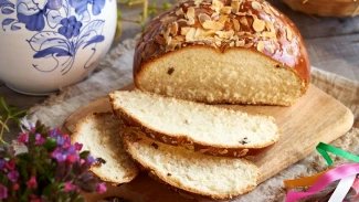 Mazanec se na Boží hod nechával světit v kostele. Zkusit můžete kynutou i nekynutou variantu