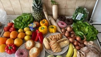 Aplikace Nesnězeno šetří peníze i přírodu. Pomáhá prodat zbylé jídlo z restaurací či pekáren
