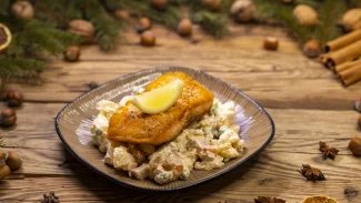 Štědrovečerní večeře mívala devět chodů. Kapr se podává až od poloviny 19. století