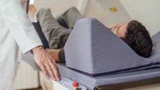 Přístrojů na vyšetření osteoporózy přibývá, jeden je v i v penzionu pro seniory
