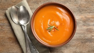 Morova polévka zachránila život mnoha dětem. Není to žádný zázrak, přísady najdete doma ve spíži