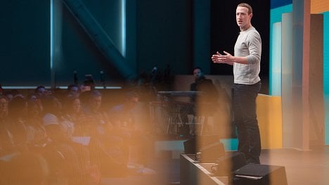 Náhledový obrázek - Zuckerbergova Meta vyvíjí umělou inteligenci schopnou dekódovat mozkové vlny. Zařízení dokáže odhadnout slova, která slyšíte