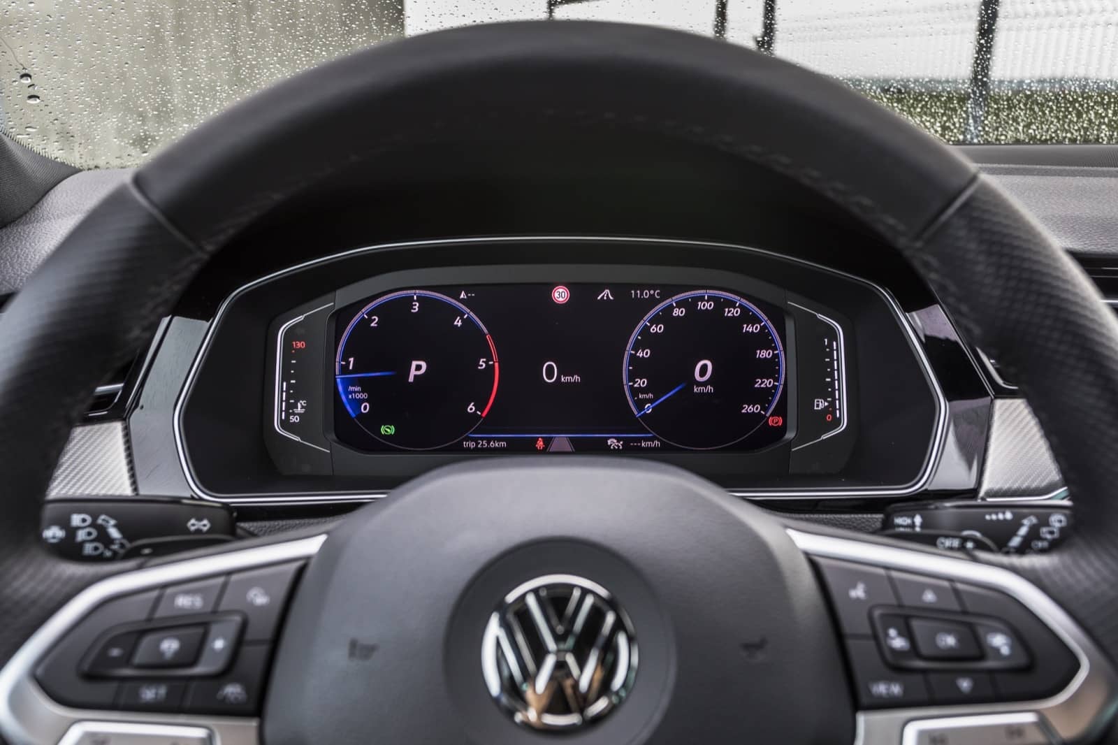 2019-11-Volkswagen-Passat-Variant-00024.jpg