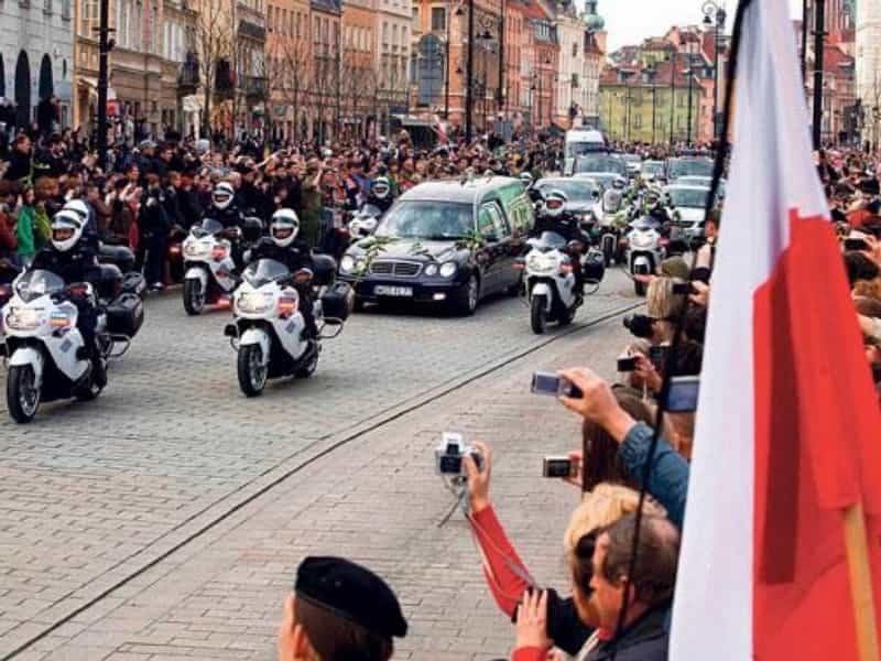 2013-03-statisc3adce-polc3a1kc5af-vzdaly-c3bactu-zesnulycc81m-5.