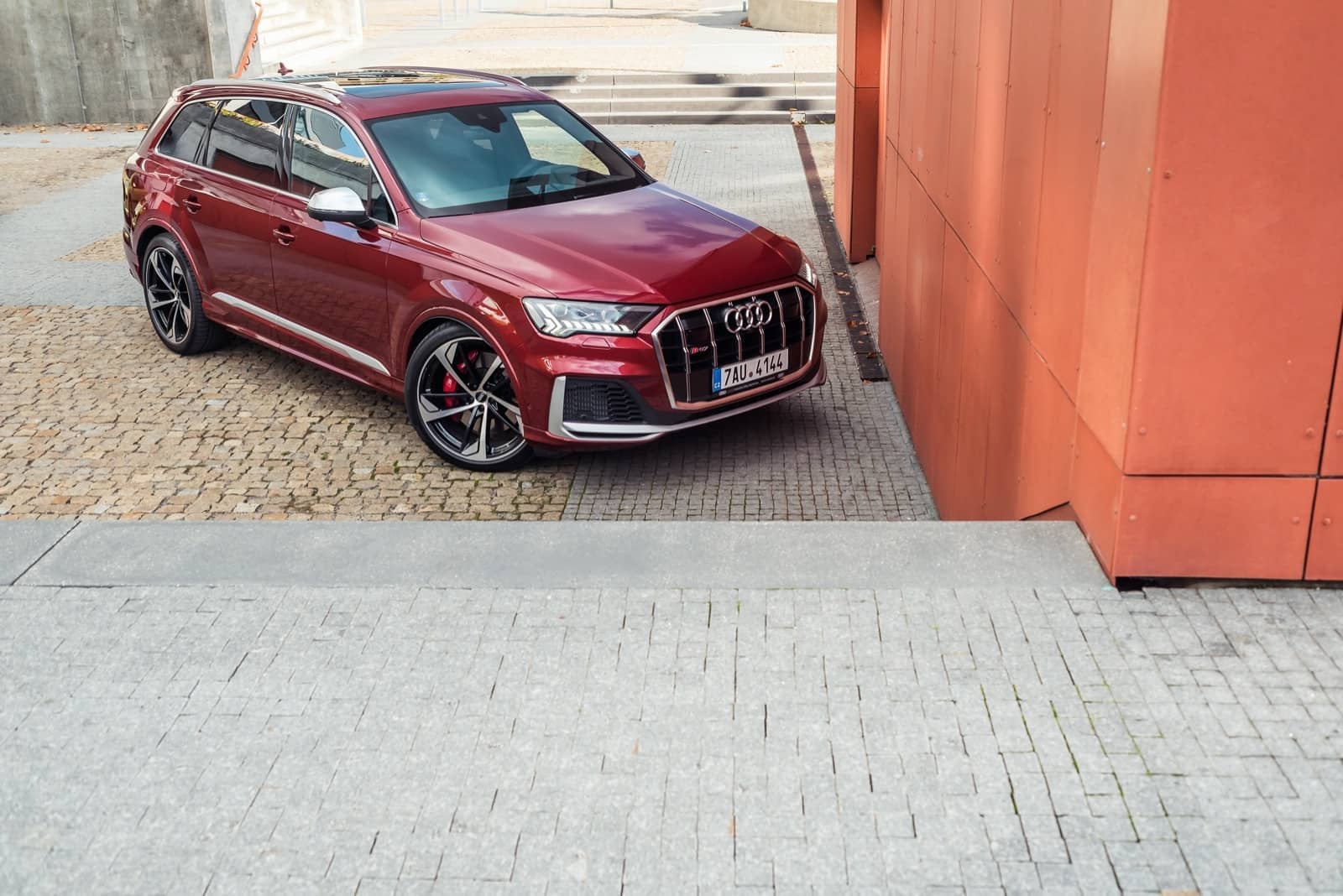 2019-11-Audi-SQ7-TDI-00019.jpg