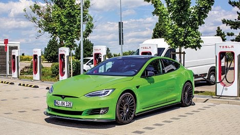 Náhledový obrázek - Automobilový průmysl v Německu padá, v ohrožení je až desetina míst