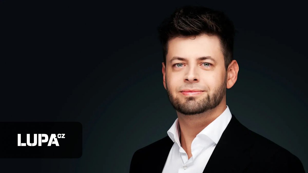 Češi posílají peníze dvěma celebritám v umělé inteligenci točícím se kolem Harvardu a MIT