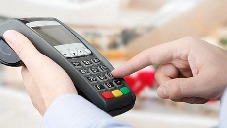 Náhledový obrázek - Odstřihnou Visu a MasterCard? Rusko a Čína možná propojí platební systémy