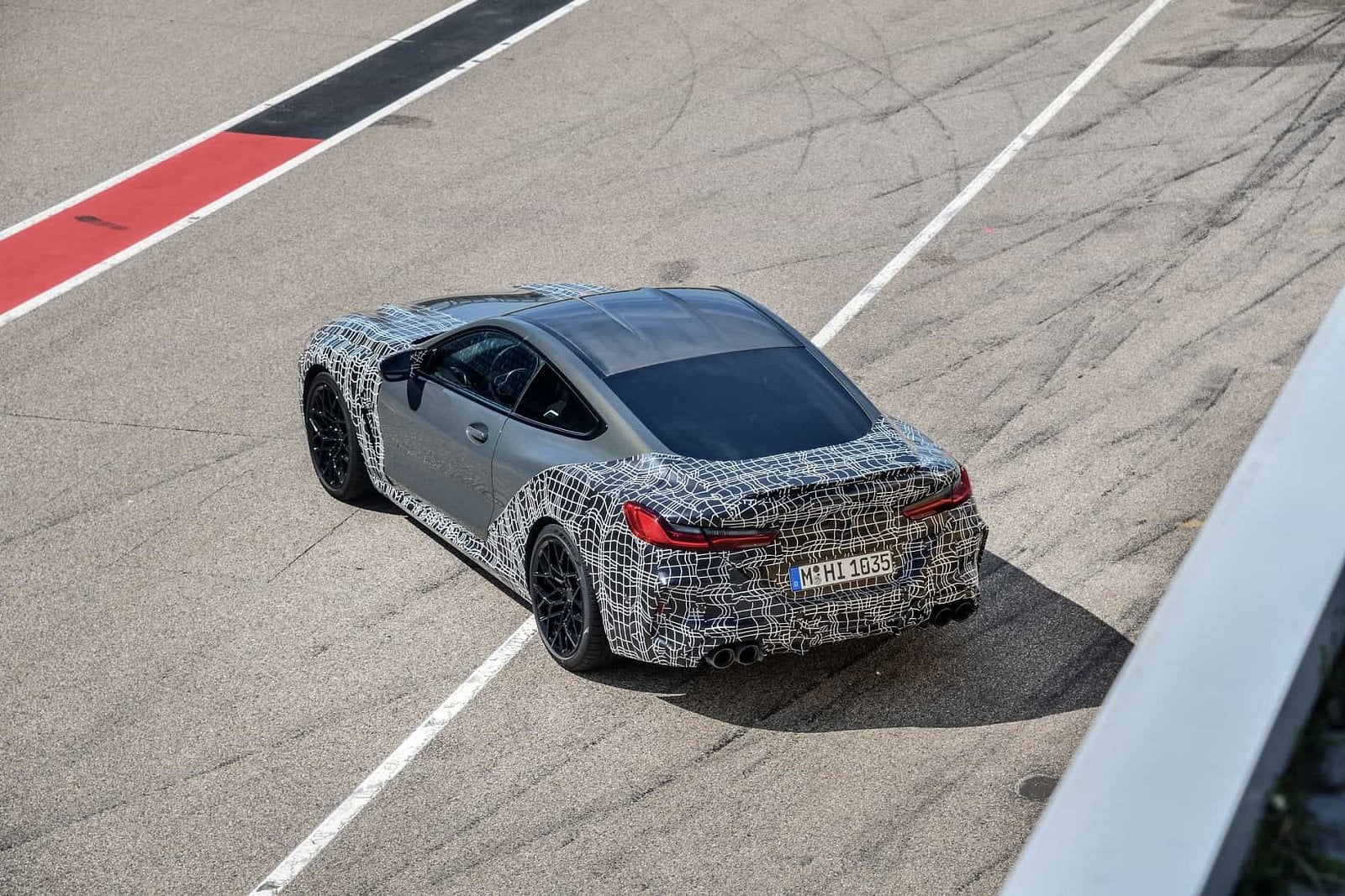 2019-05-BMW-M8_17.jpg