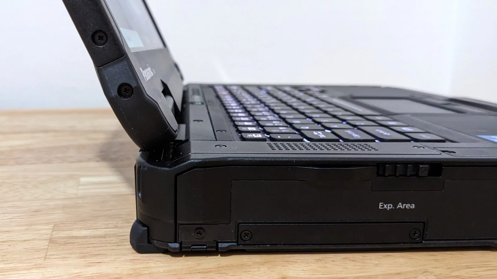 Panasonic Toughbook FZ40 (recenze)