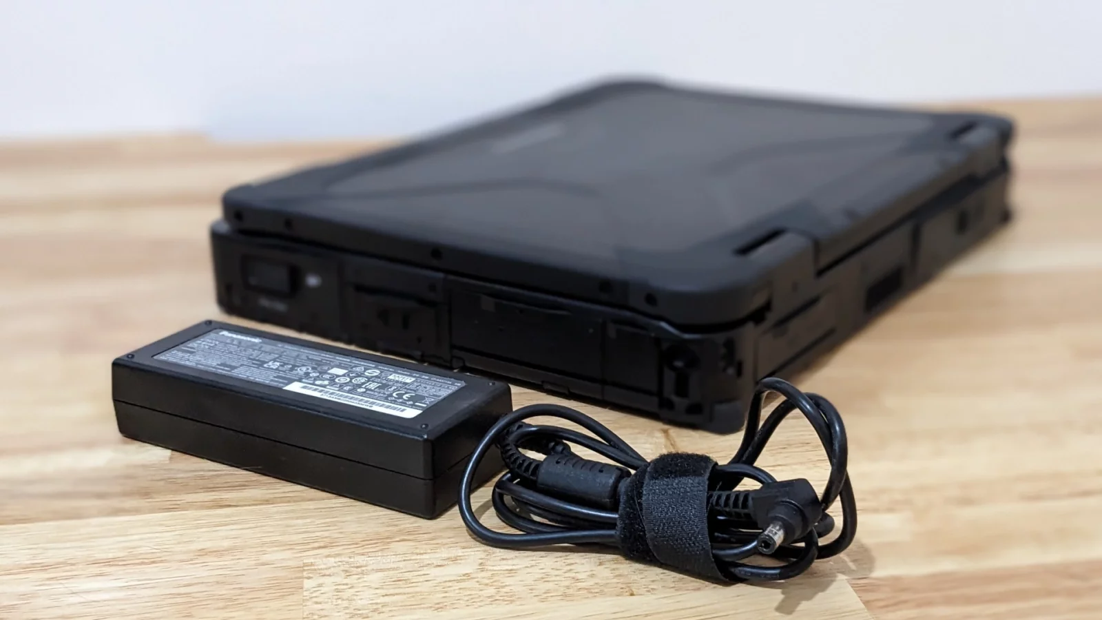 Panasonic Toughbook FZ40 (recenze)