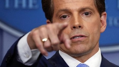 Náhledový obrázek - Loterie o golf s Trumpem. Vyhozený Scaramucci měl velké plány