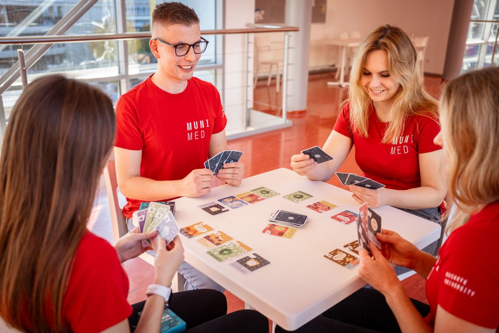 Studenti Lékařské fakulty Masarykovy univerzity vymysleli edukační karetní hru