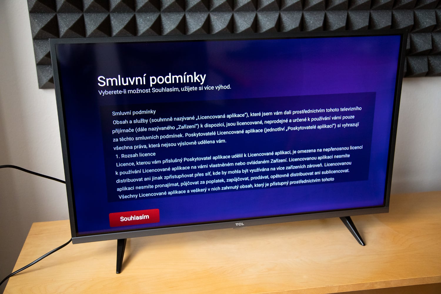 TCL 32ES580 - první zapnutí