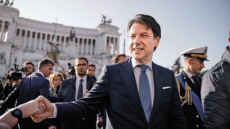 Náhledový obrázek - Itálie začíná pozvolna roztáčet kola své ekonomiky. Průmysl a stavebnictví by se mohly rozjet už za týden