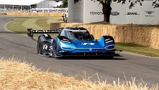 Náhledový obrázek - Elektrický Volkswagen ID.R překonal v Goodwoodu 20 let starý rekord