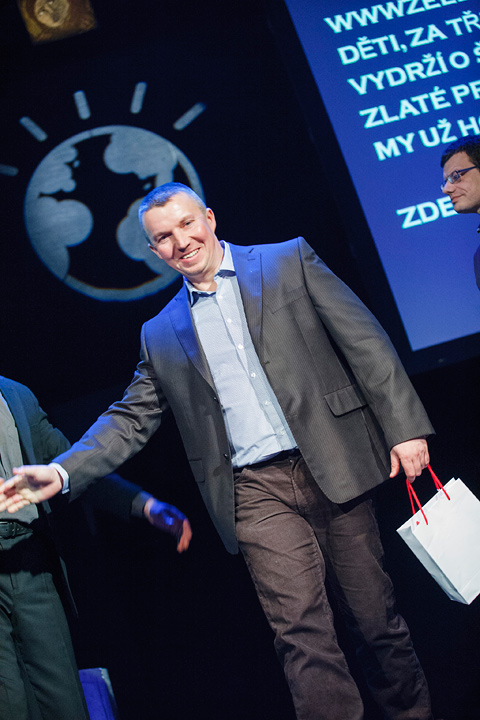 Zdeněk Petržíla, výherce mobilního telefonu od společnosti T-Mobile za nejlepší tweet před koncem světa