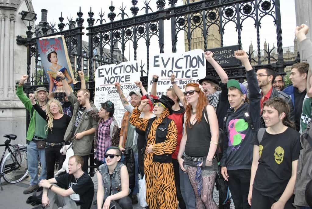 2016-01-luxusnc3ad-squatting-v-domech-londc3bdnskc3bdch-bohc3a1c