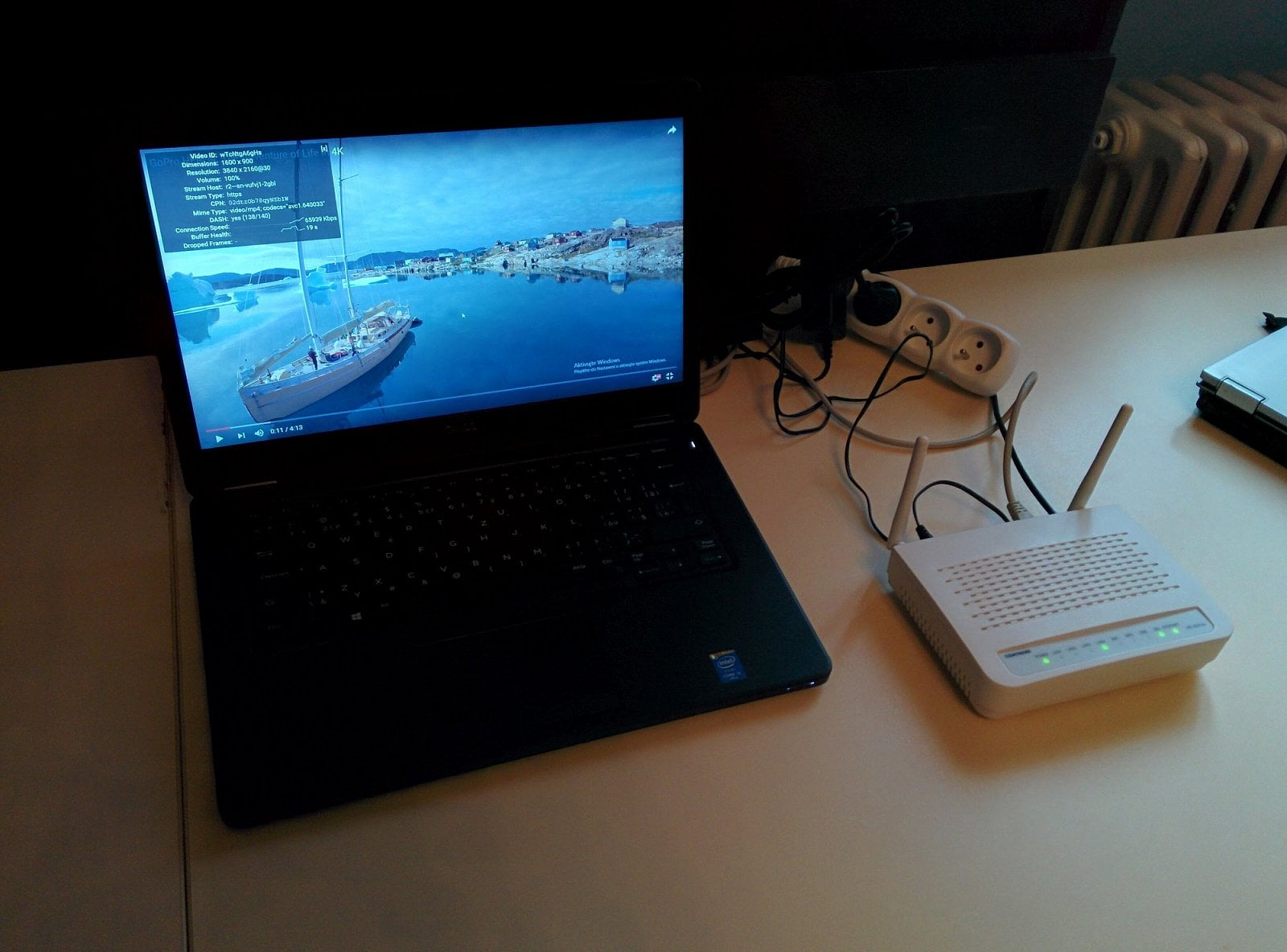 Počítač připravený k demonstraci VDSL2 s vectoringem.