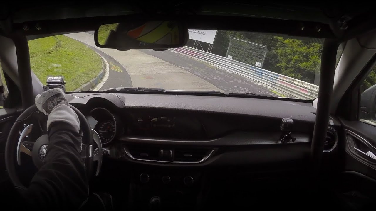 Video: Alfa Romeo Stelvio QV je „oficiálně“ nejrychlejší SUV na Nordschleife