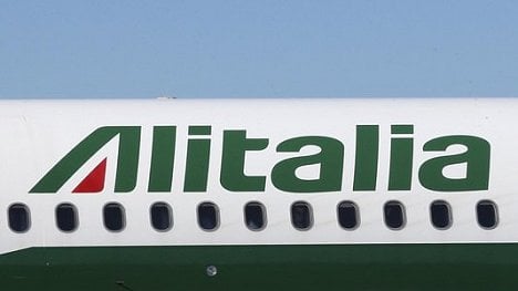 Náhledový obrázek - Alitalia by mohla zrušit až 2000 pracovních míst. Na změny tlačí Etihad