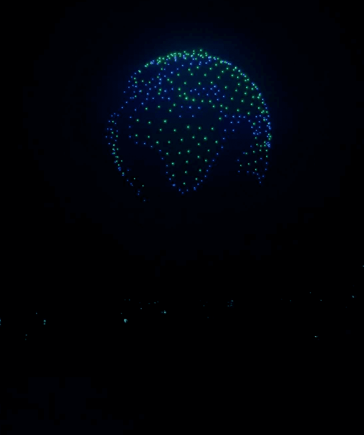 Dronová show nad Hradcem Králové