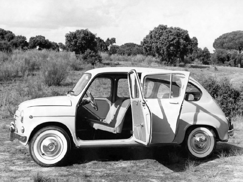 „Jezevčík“ na prodlouženém šasi Seatu 800 byl jednoznačně španělskou specialitou, podobně jako další podobné modely