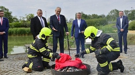 Náhledový obrázek - Inspekce udělila napomenutí kvůli spálení trenýrek na Hradě. Proti komu řízení vedla, nesdělila