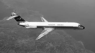 YU-AHN McDonnell Douglas DC-9-32 JAT - typ letadla, v němž roku 1972 nad Srbskou Kamenicí vybuchla bomba