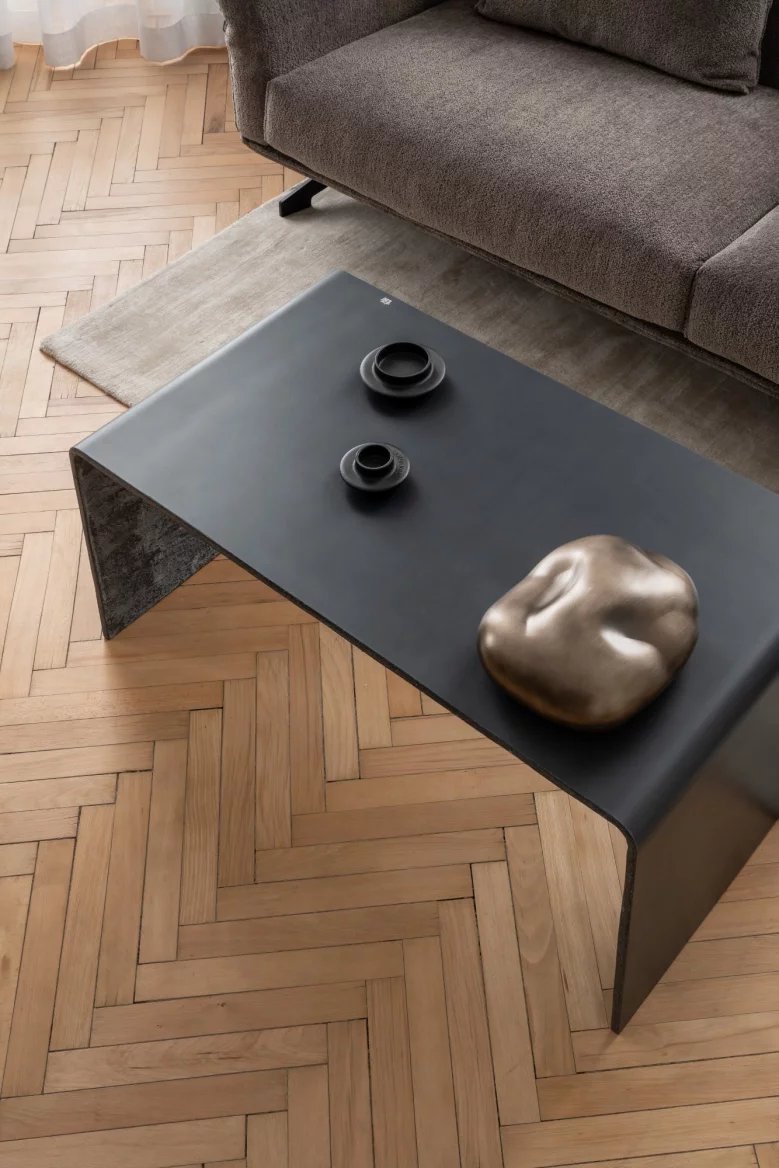 Konferenční stolek