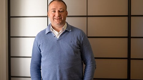 Náhledový obrázek - Ze dne na den jsem se stal chipsařem, vypráví rizikový investor Miloš Vančura. Fabriku na zeleninové brambůrky zachránil z insolvence