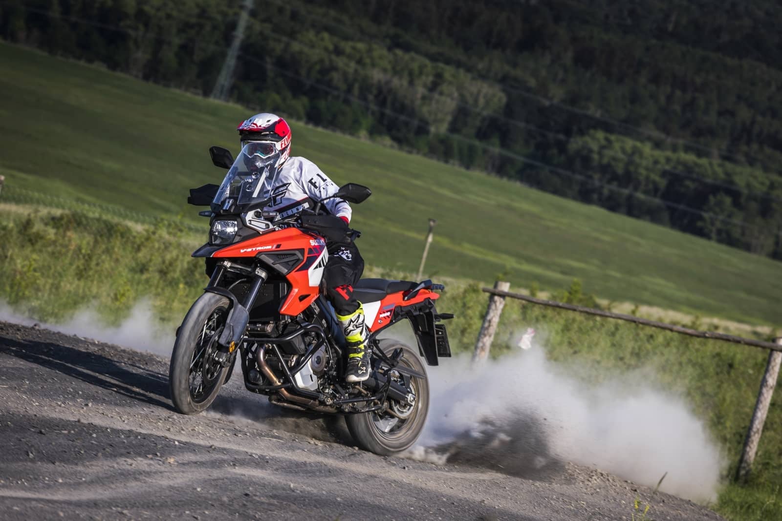 2020-11-aDMB2020_Suzuki-V-Strom1050XT-6273.jpg