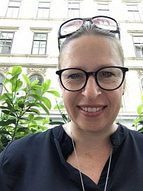 Gabriela Pithartová, Brand & Customer Experience Director Hello bank! Czech Republic (BNP Paribas Personal Finance SA)