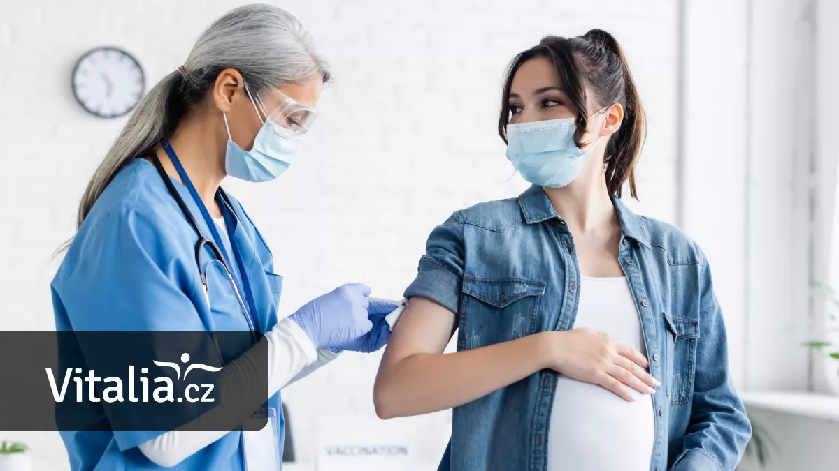Nenechte se odradit od očkování proti černému kašli, radí těhotným epidemiologové