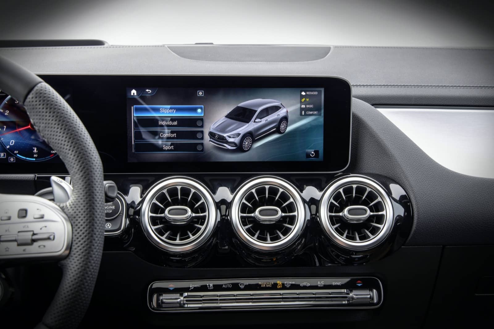 2020-08-Mercedes-Benz-GLA-2020-34.jpg