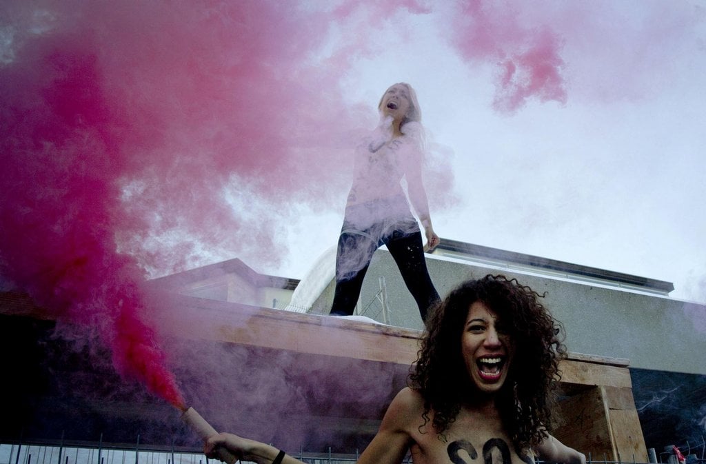 2012-08-prsy-v-mrazu-proti-e2809evlc3a1dcc5afm-svc49btae2809c-de