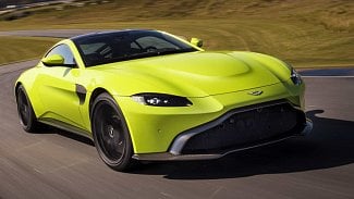 Náhledový obrázek - Aston Martin V8 Vantage změnil tvář i motor. Je přeplňovaný a dodává ho Mercedes