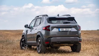 Náhledový obrázek - Test Dacia Duster TCe 130 4×4: Revoluce hran