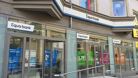 Náhledový obrázek - Equa bank definitivně končí, s Raiffeisenbank se spojí v listopadu. Co se pro vás změní?