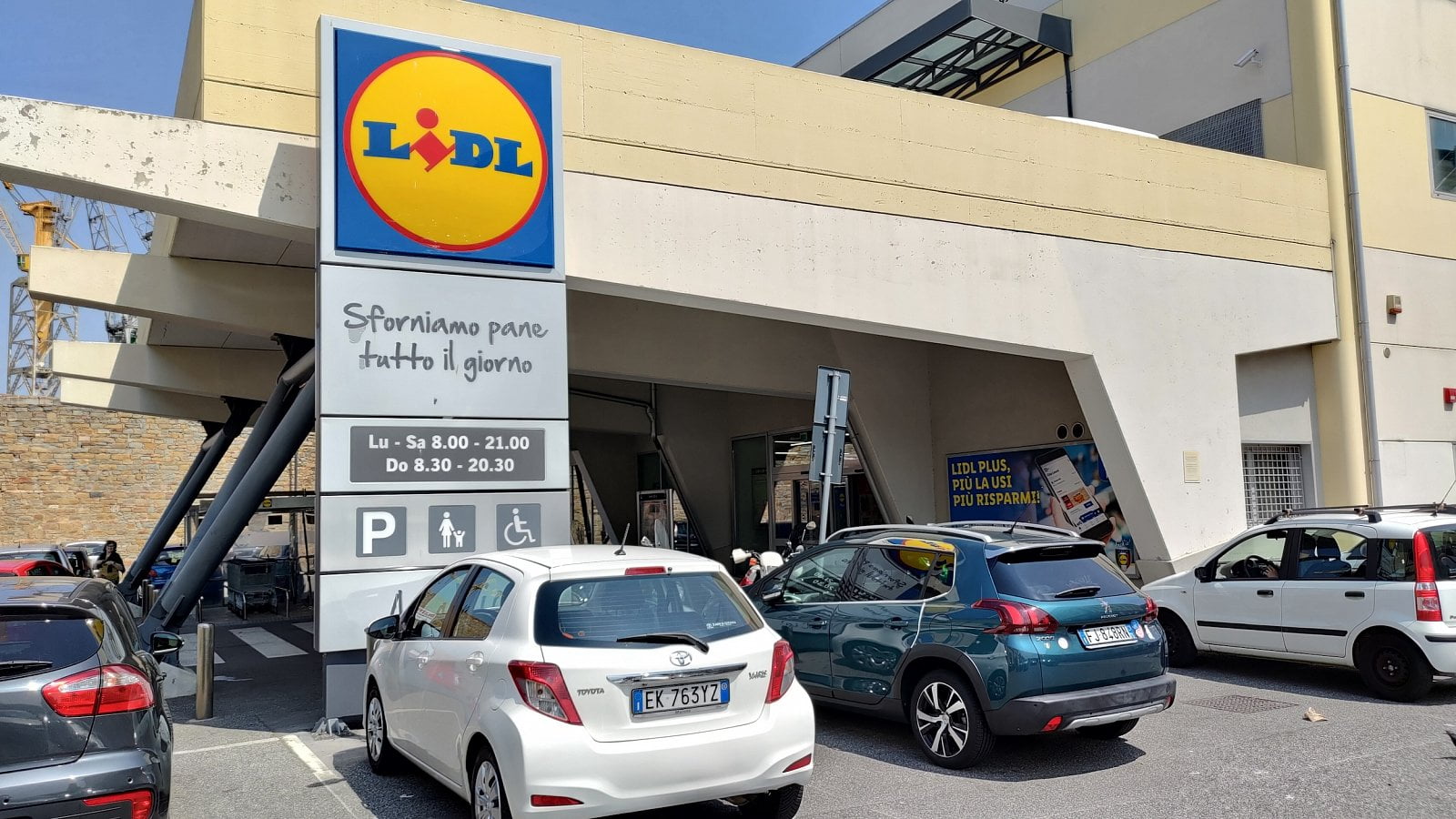Ceny v Lidlu, Trieste, Itálie. (19. 6. 2023)